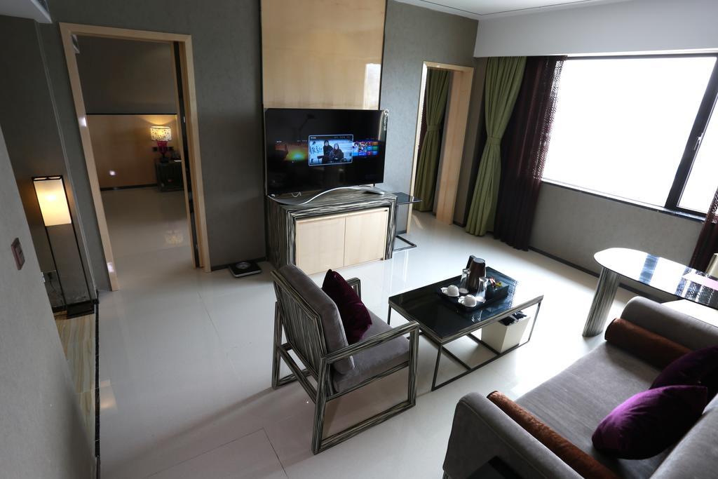 Lori Star Hotel Qionghai Екстериор снимка