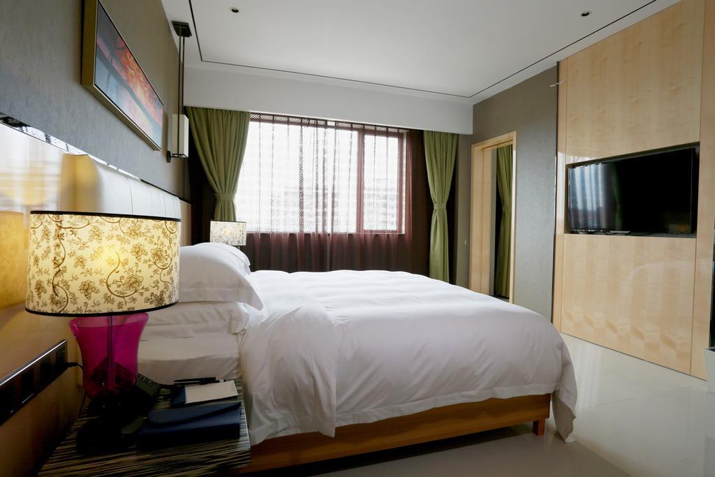 Lori Star Hotel Qionghai Стая снимка